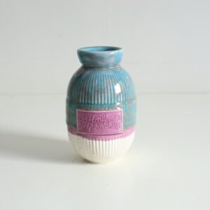 وتحسب أنك جرم صغير وفيك انطوى العالم الأكبر